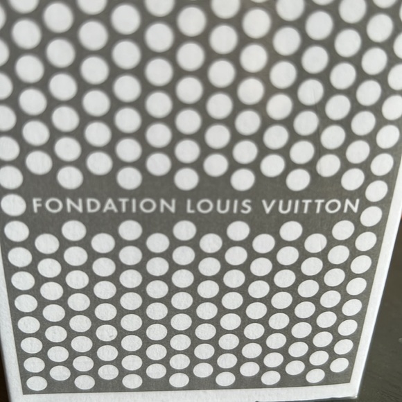LOUIS VUITTON ORANGE BLOSSOM SCENTED CANDLE FROM LV FOUNDATION - Picture 3 of 9